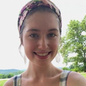 Meet your Posher, Mykaela